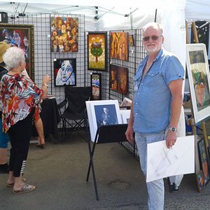 igor-artwalk2017-20170707_3 Igor with prints and originals